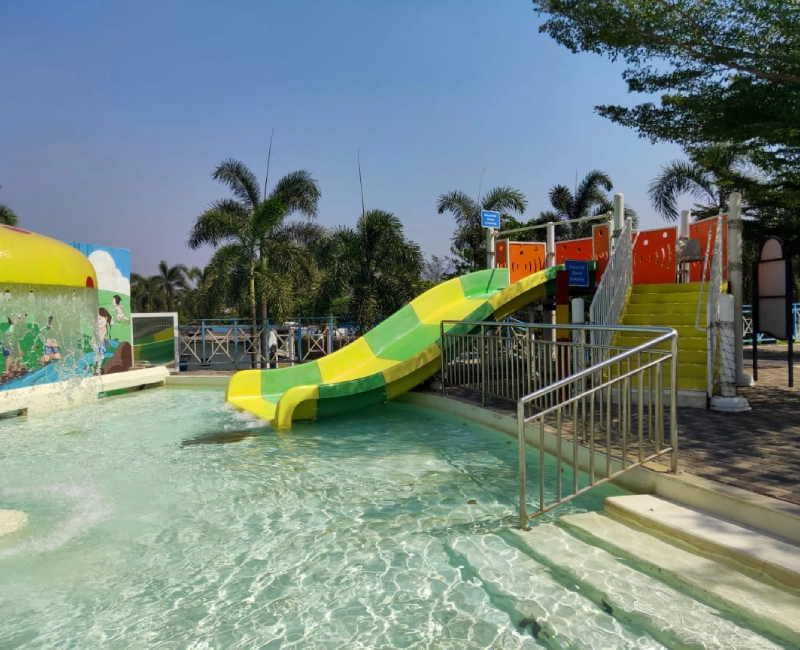 96 Inch Family Slide